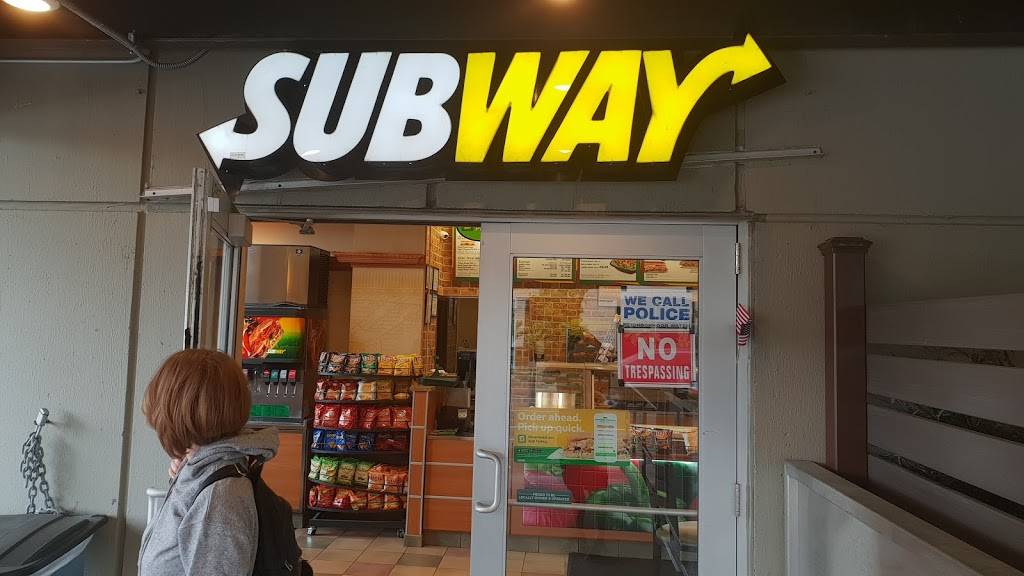 Subway | restaurant | 1212 S Michigan Ave, Chicago, IL 60605, USA | 3125881111 OR +1 312-588-1111
