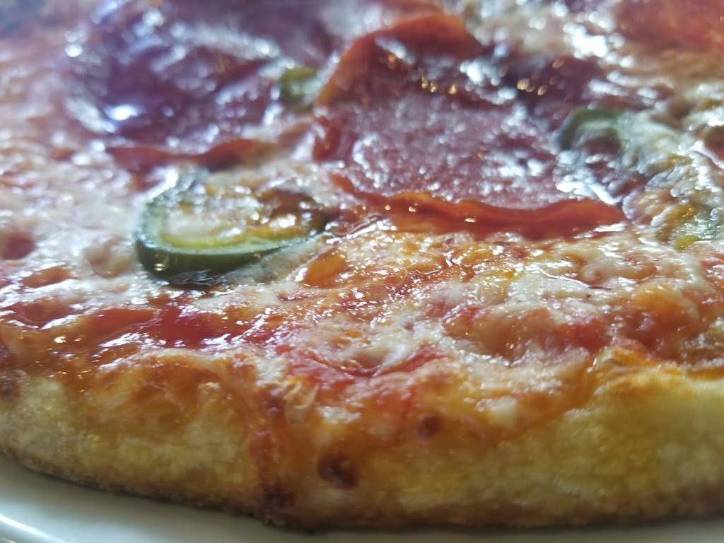 2 West Bar and Grille | restaurant | 2 West Ave, Saratoga Springs, NY 12866, USA | 5184507200 OR +1 518-450-7200