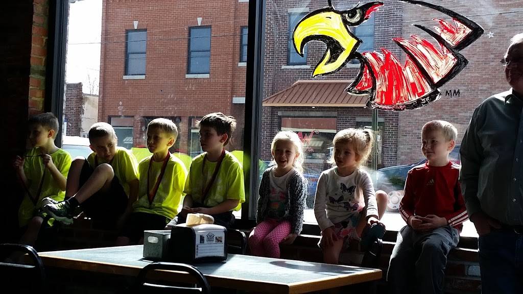 Pizza Haus | restaurant | 125 E Broadway, Ashland, MO 65010, USA | 5736574287 OR +1 573-657-4287