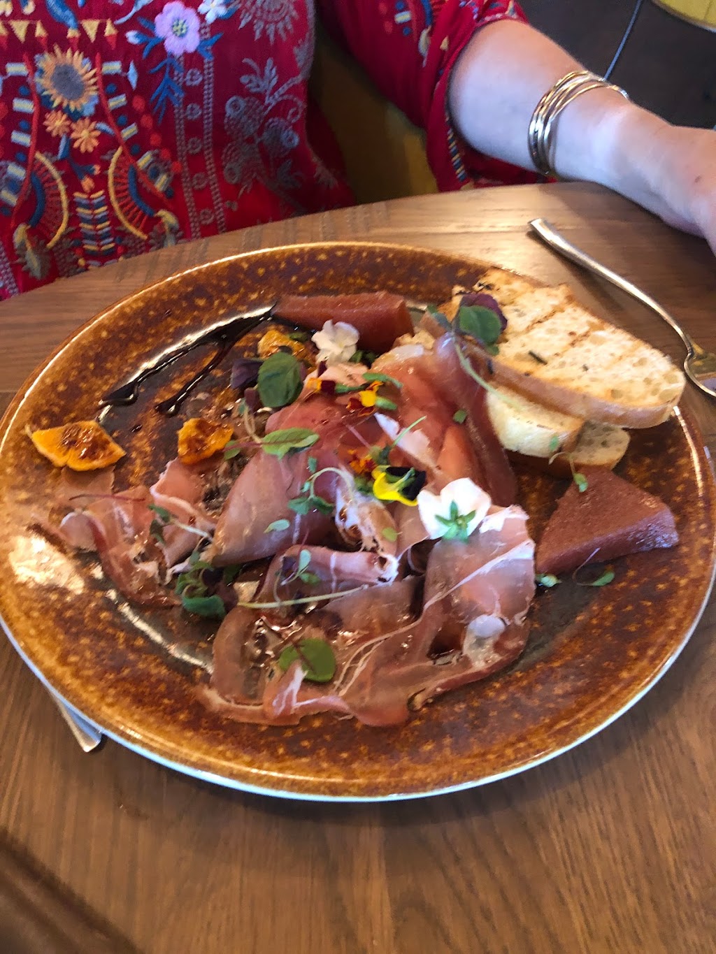 Costa | restaurant | 1111 E Cabrillo Blvd, Santa Barbara, CA 93103, USA | 8058821234 OR +1 805-882-1234