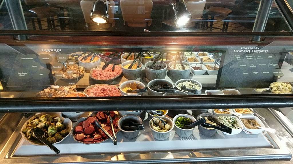 Ruby Tuesday | restaurant | 35500 Van Dyke Ave, Sterling Heights, MI 48312, USA | 5862641654 OR +1 586-264-1654