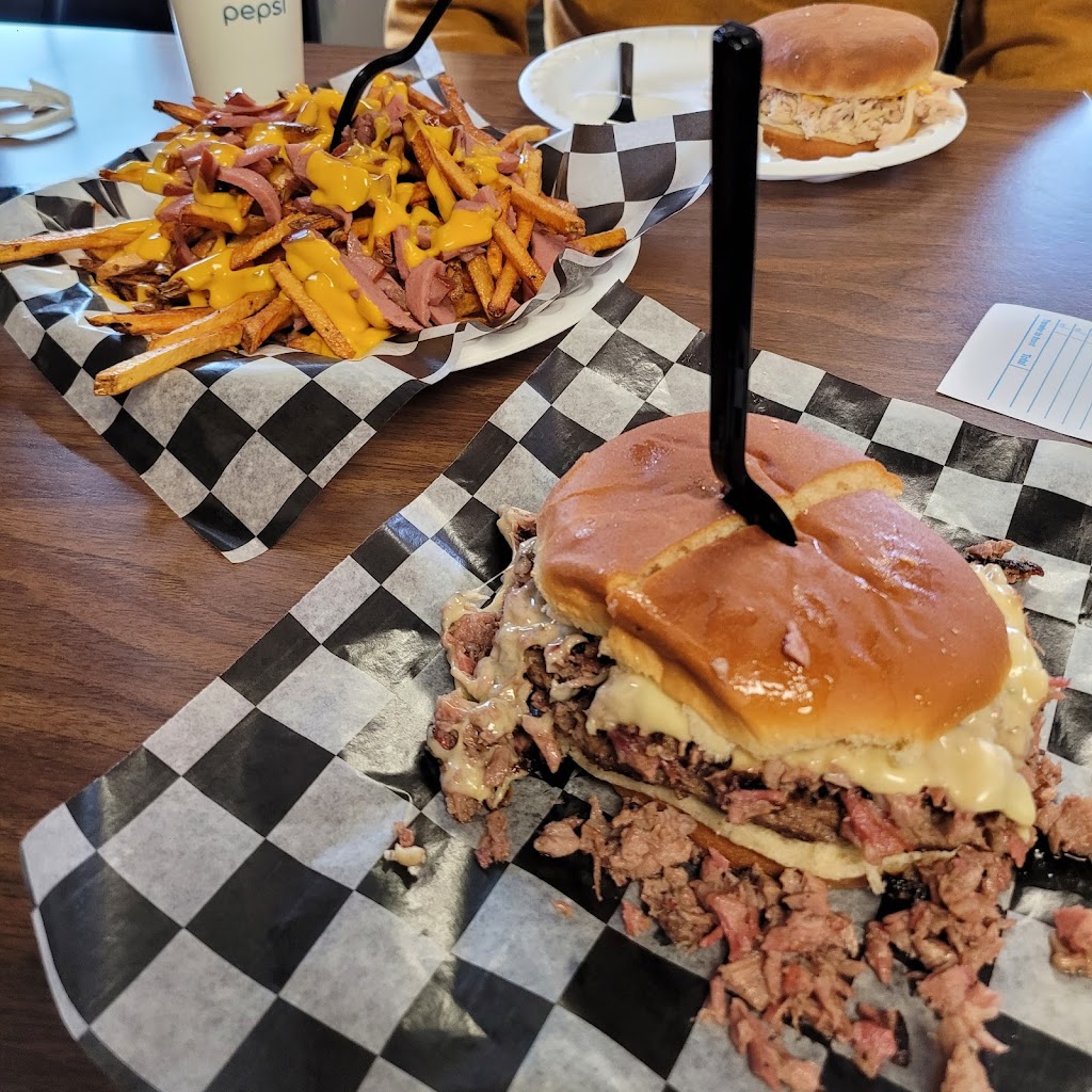 B&B Barbeque | restaurant | 28 Century Cir, Albany, MO 64402, USA | 6608225043 OR +1 660-822-5043