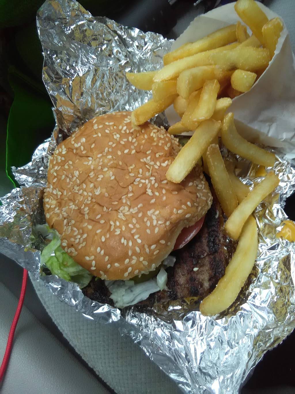 Char-Grill | restaurant | 3211 Edwards Mill Rd, Raleigh, NC 27612, USA | 9197812945 OR +1 919-781-2945