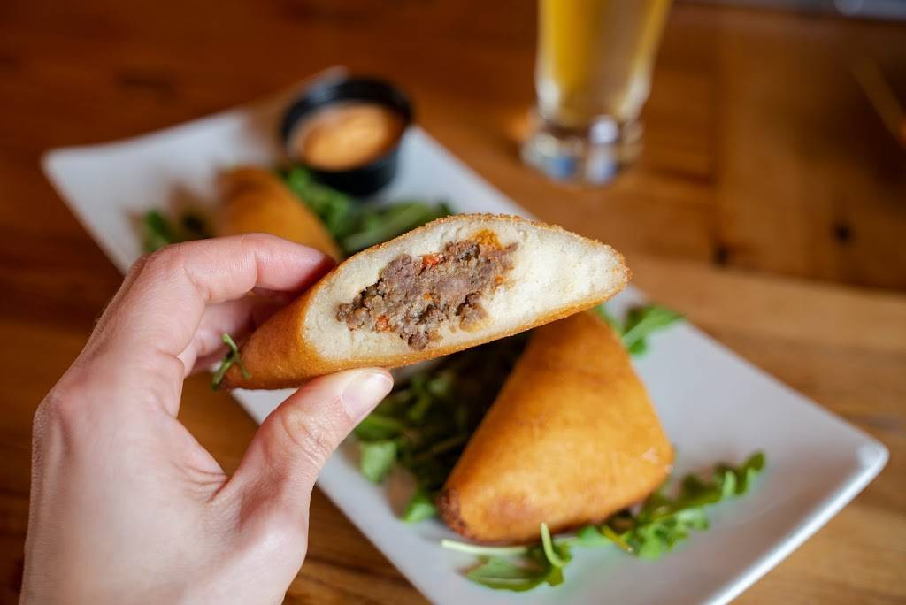 AquaBrew | restaurant | 150 S L B J Dr, San Marcos, TX 78666, USA | 5123532739 OR +1 512-353-2739