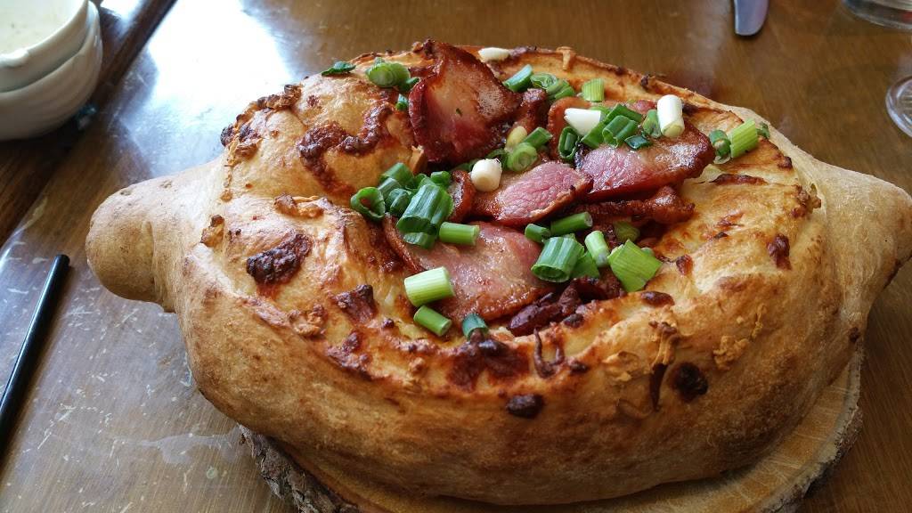 Cheeseboat | restaurant | 80 Berry St, Brooklyn, NY 11249, USA | 9292958401 OR +1 929-295-8401