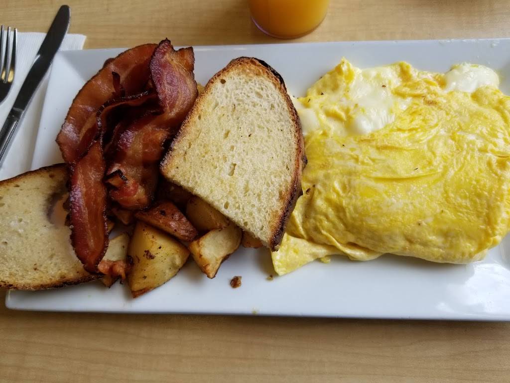 The Grateful Dedham Diner | restaurant | 573 High St, Dedham, MA 02026, USA | 7813752108 OR +1 781-375-2108