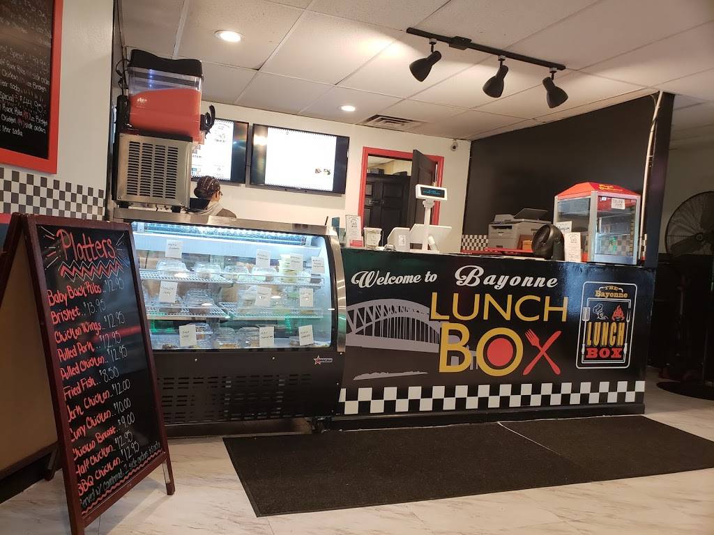 Bayonne LunchBox | restaurant | 293 Broadway, Bayonne, NJ 07002, USA | 2014558283 OR +1 201-455-8283
