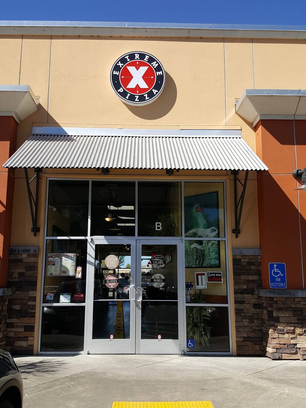 Extreme Pizza | restaurant | 2500 Mendocino Ave b, Santa Rosa, CA 95403, USA | 7078434424 OR +1 707-843-4424