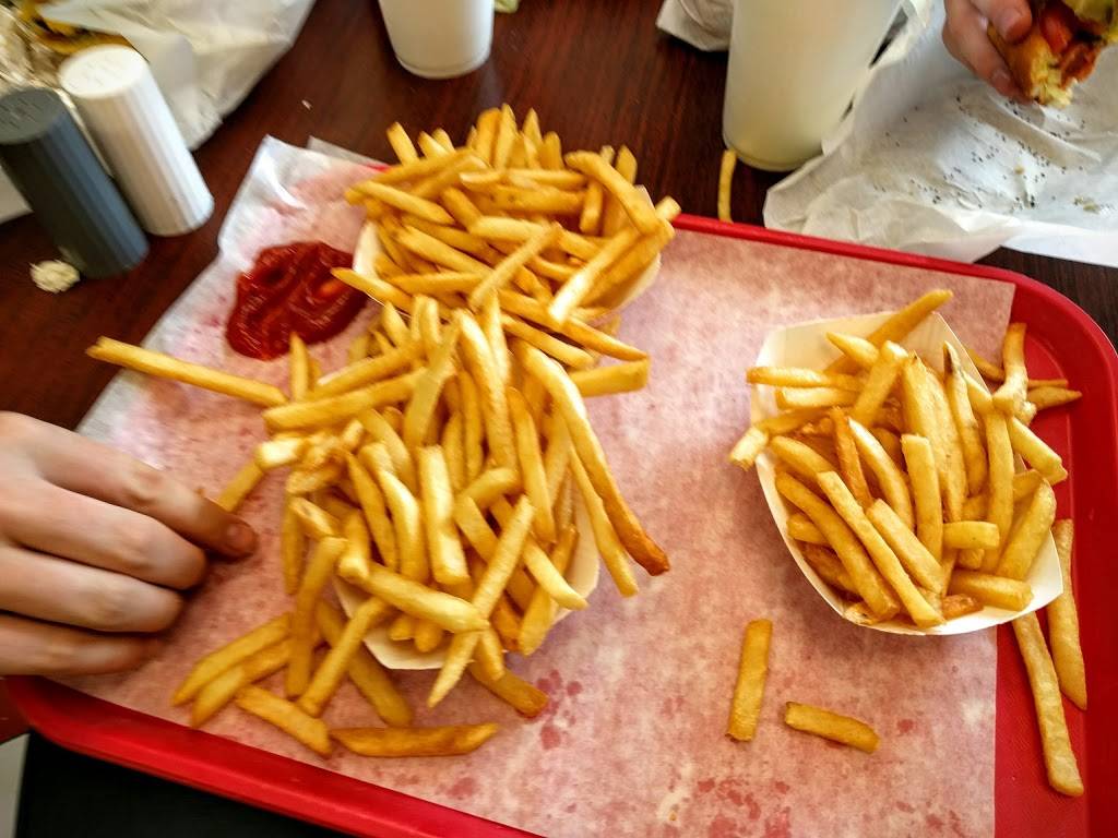 Joshs Hot Dogs | restaurant | 873 Sanders Rd, Northbrook, IL 60062, USA | 8472721177 OR +1 847-272-1177