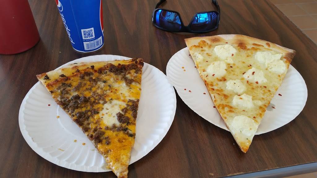 LaRoccos Pizzeria | restaurant | 113 S El Camino Real, San Clemente, CA 92672, USA | 9493668890 OR +1 949-366-8890