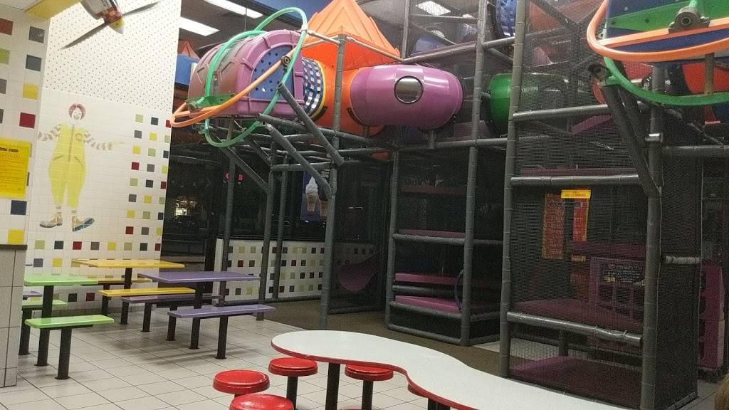 McDonalds | cafe | 3185 S Alma School Rd, Chandler, AZ 85248, USA | 4808578711 OR +1 480-857-8711