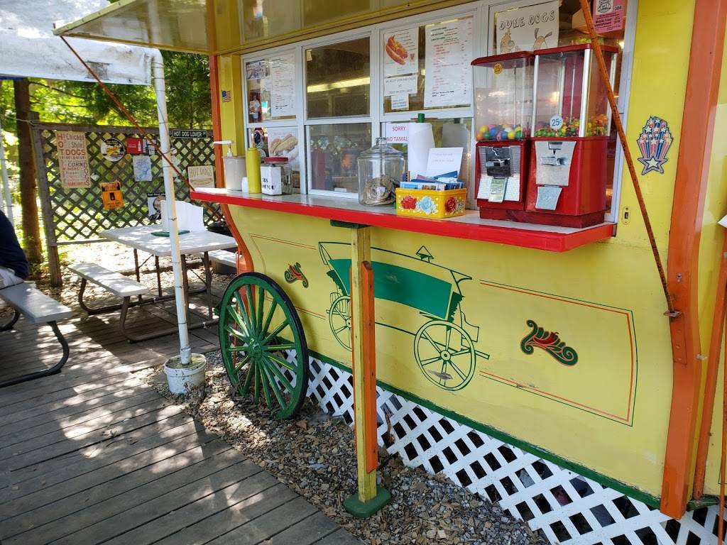 Dune Dogs | restaurant | M22, Glen Arbor, MI 49636, USA | 2316201036 OR +1 231-620-1036