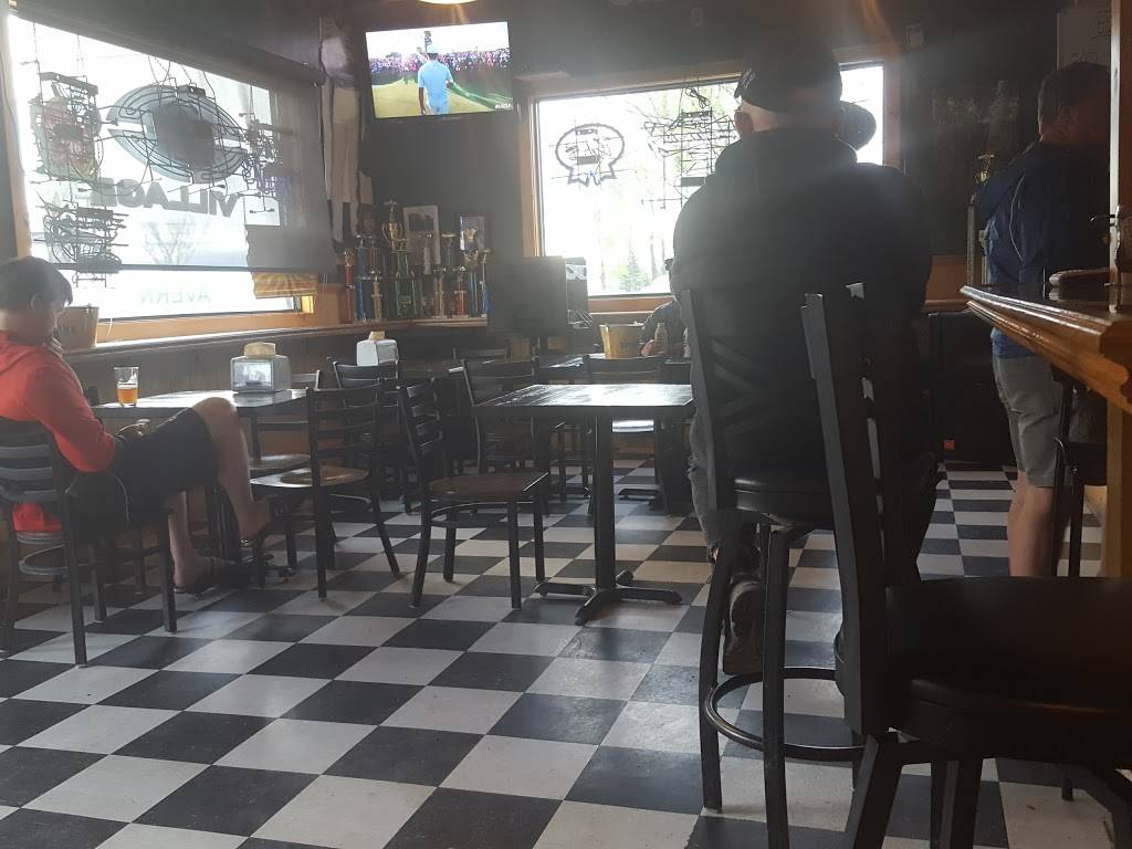 Village Cafe & Tavern | restaurant | 6640 US-7, North Ferrisburgh, VT 05473, USA | 8025392149 OR +1 802-539-2149