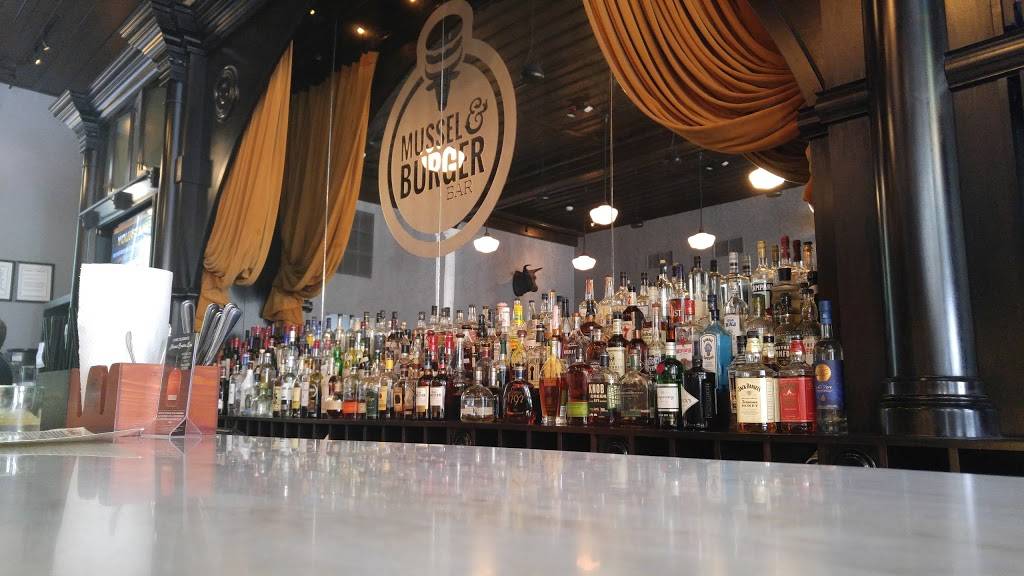 Mussel & Burger Bar | restaurant | 113 S 7th St, Louisville, KY 40202, USA | 5027496451 OR +1 502-749-6451