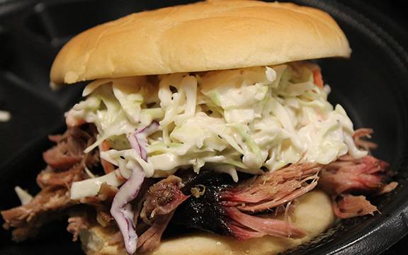 Bird Dog BBQ | restaurant | 6965 Mesa Ridge Pkwy #190, Fountain, CO 80817, USA | 7193824890 OR +1 719-382-4890