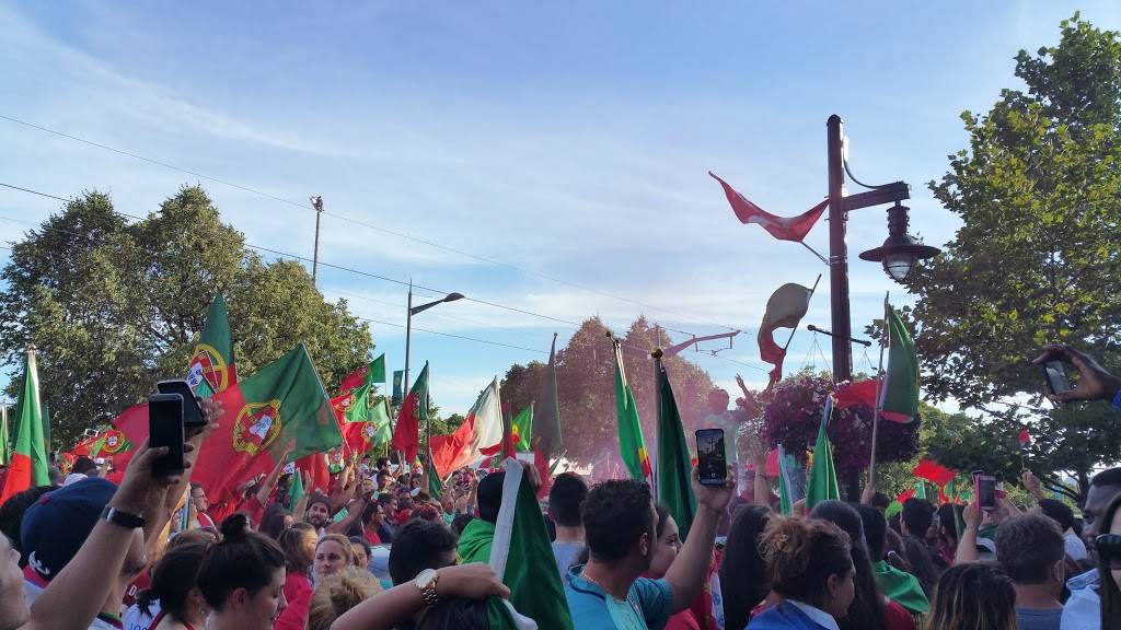 Castelo Sports Bar | restaurant | 1468 St Clair Ave W, Toronto, ON M6E 1C6, Canada | 4166534346 OR +1 416-653-4346