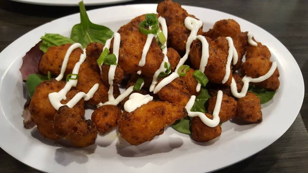 Standard Station Sports Bar & Grill | restaurant | 226 Standard St, El Segundo, CA 90245, USA | 3103222255 OR +1 310-322-2255