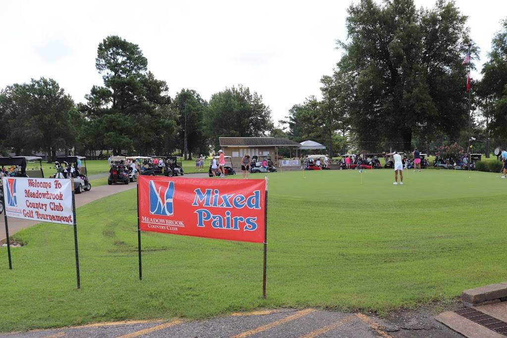 Meadowbrook Country Club | restaurant | 1250 W Broadway Ave, West Memphis, AR 72301, USA | 8704008170 OR +1 870-400-8170