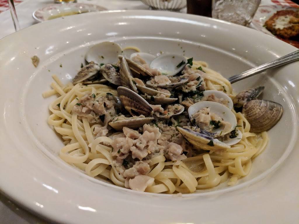 Maggianos Little Italy | restaurant | 10367 Mid Town Pkwy, Jacksonville, FL 32246, USA | 9043804360 OR +1 904-380-4360