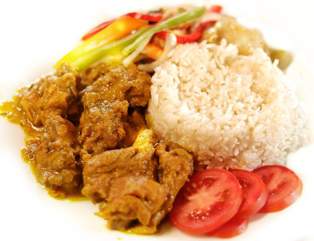 Silver Spoon Restaurant & Jerk Center | restaurant | 207-12 Hollis Ave, Queens Village, NY 11429, USA | 7184683624 OR +1 718-468-3624