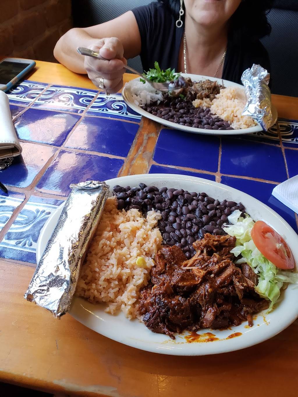 El Mesón | restaurant | 5808 Burleson Rd, Austin, TX 78744, USA | 5124160749 OR +1 512-416-0749