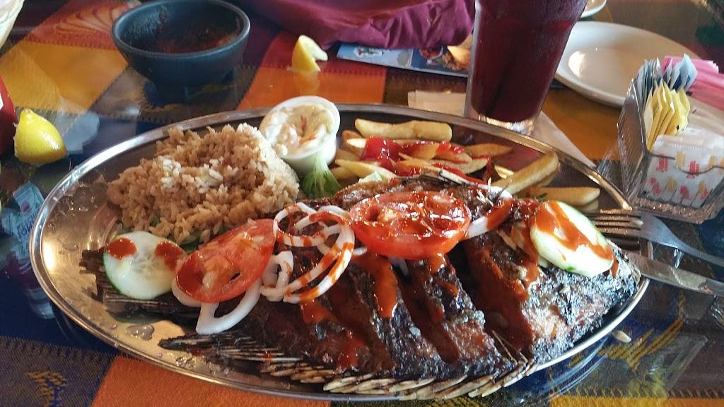 Mannys Mexican Grill & Seafood | restaurant | 11703 Eastex Fwy, Houston, TX 77039, USA | 8326727549 OR +1 832-672-7549