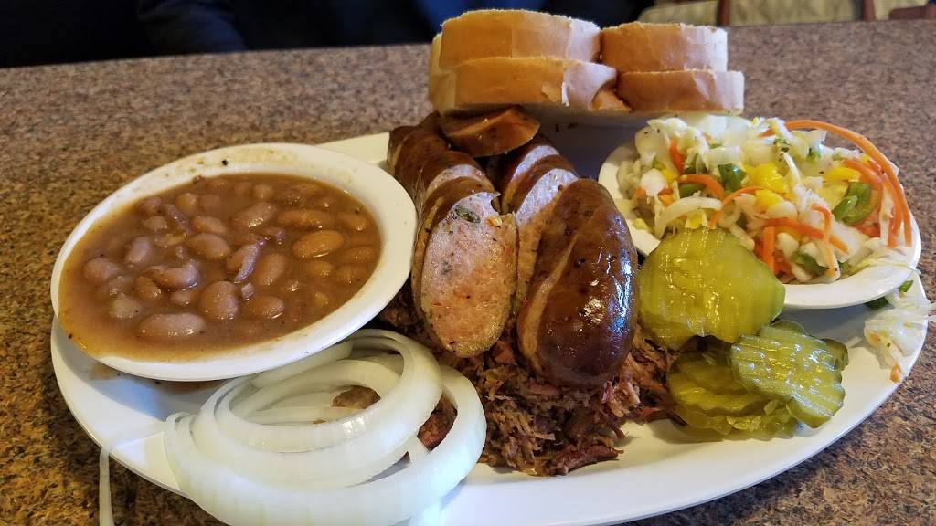R & R BBQ | restaurant | 110 Morgan Mill Rd, Stephenville, TX 76401, USA | 2549185337 OR +1 254-918-5337
