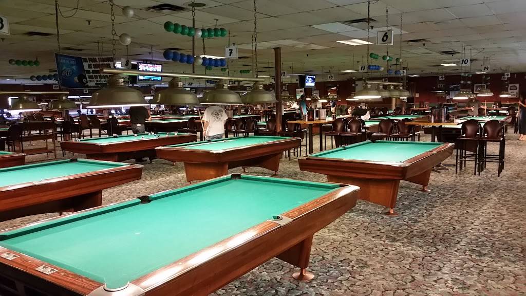 Shooters Billiard Club & Pub | meal takeaway | 1934 State Hwy 13, Burnsville, MN 55337, USA | 9528941100 OR +1 952-894-1100