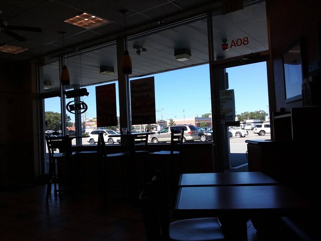 Subway | restaurant | 80 Newport Ave, Rumford, RI 02916, USA | 4012701925 OR +1 401-270-1925