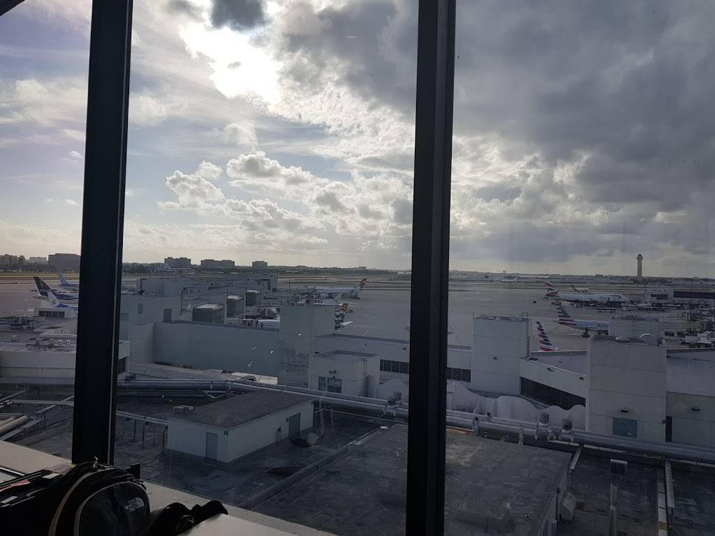 Viena Farm-to-Table Dining | restaurant | 7 NW 20th Street &, S Le Jeune Rd, Miami, FL 33122, USA | 3058698844 OR +1 305-869-8844