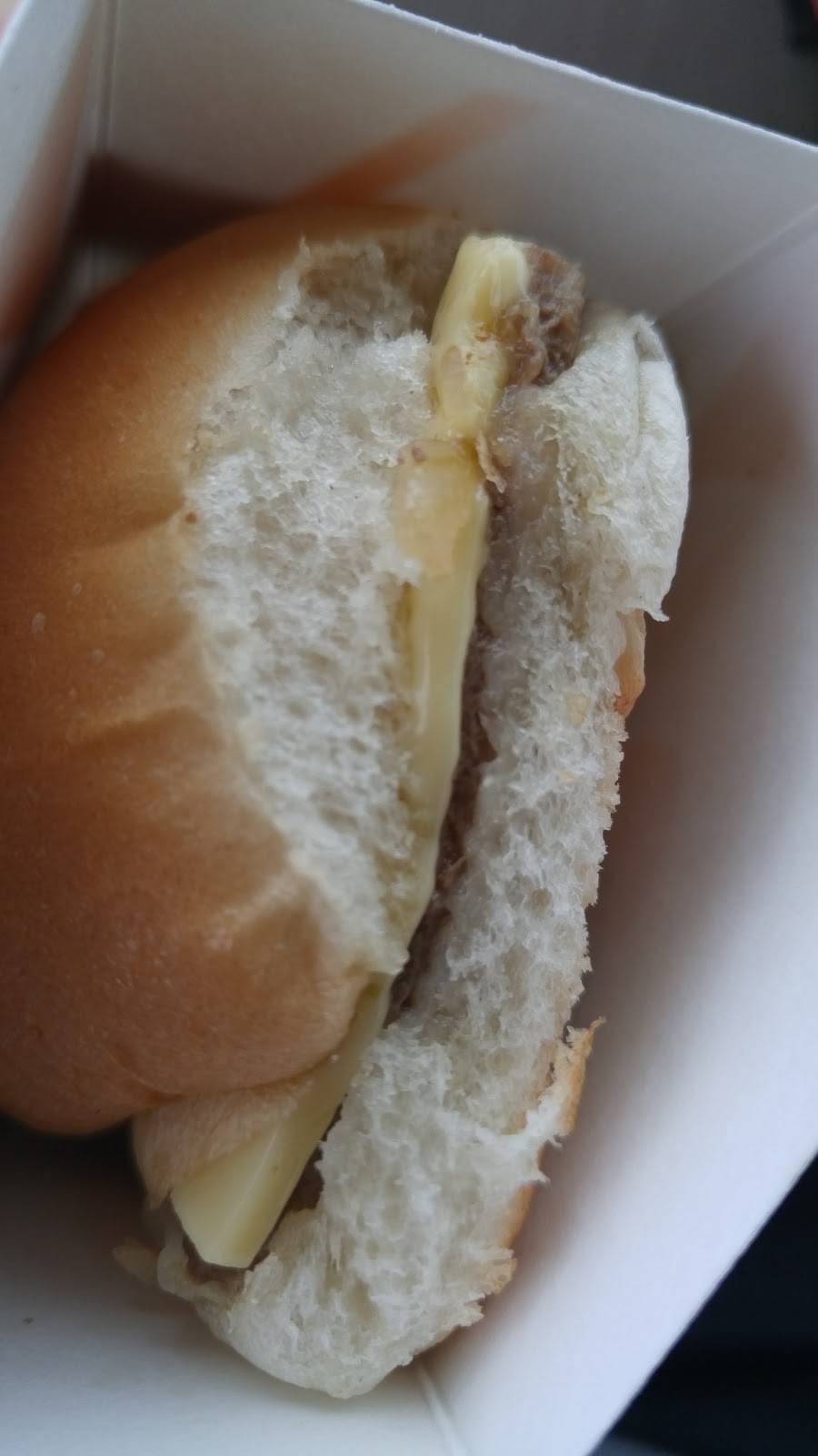 White Castle | restaurant | 36850 Groesbeck Hwy, Clinton Twp, MI 48035, USA | 5867914013 OR +1 586-791-4013