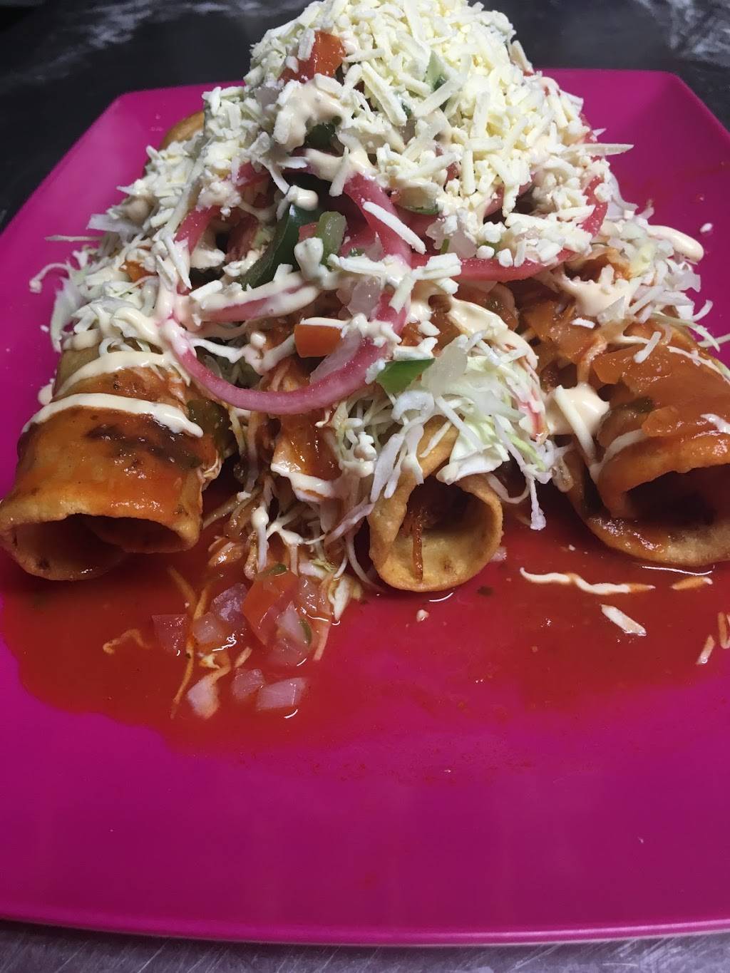 El Sabor Hondureño | restaurant | 2009 Thrasher Ln, Austin, TX 78741, USA | 5126895634 OR +1 512-689-5634