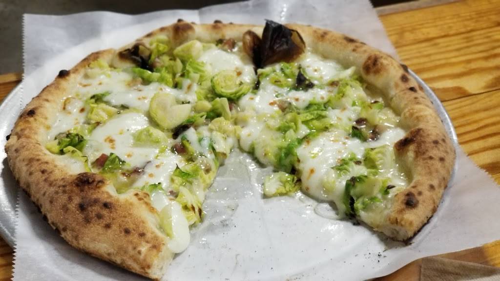 Artisans & Oak | restaurant | 1649 Broadway, Hanover, PA 17331, USA | 7175217345 OR +1 717-521-7345