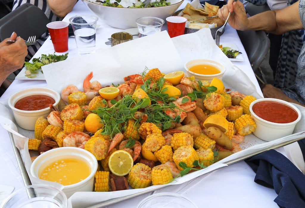 Macs Raw Bar & Market | restaurant | 23 N Park Square, Marietta, GA 30060, USA | 7704197783 OR +1 770-419-7783