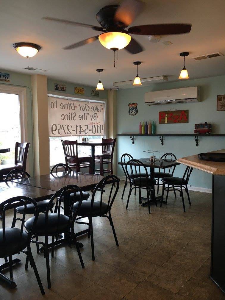 Santinos Pizza & More | restaurant | 205 S Topsail Dr, Surf City, NC 28445, USA | 9105412759 OR +1 910-541-2759