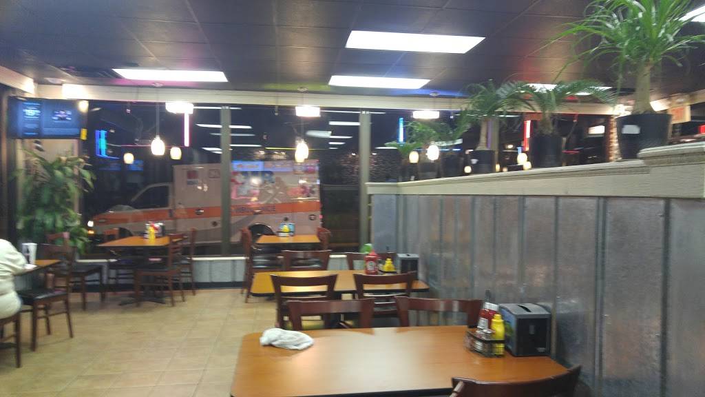 Captain Jack | restaurant | 2701 E Magnolia Ave, Knoxville, TN 37914, USA | 8652004625 OR +1 865-200-4625