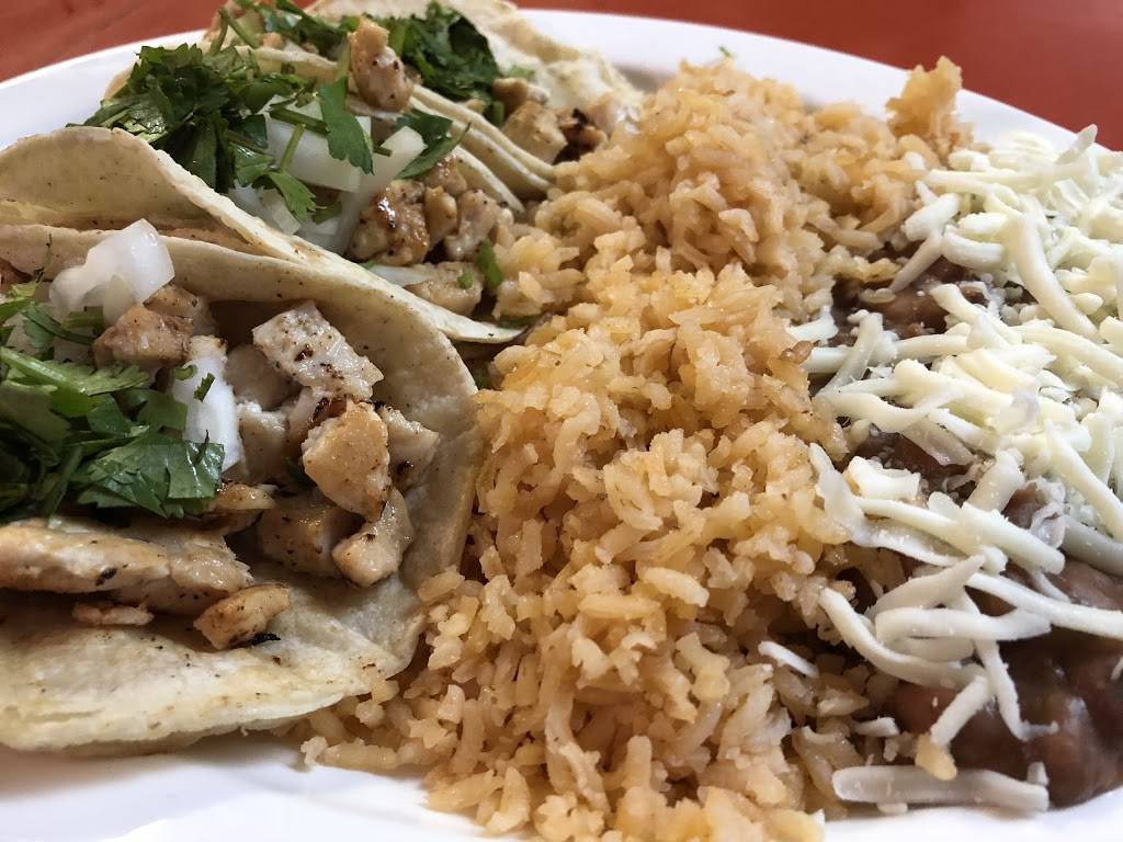 Lews Drive In | restaurant | 1105 N Washington Ave, Batavia, IL 60510, USA | 6308790729 OR +1 630-879-0729