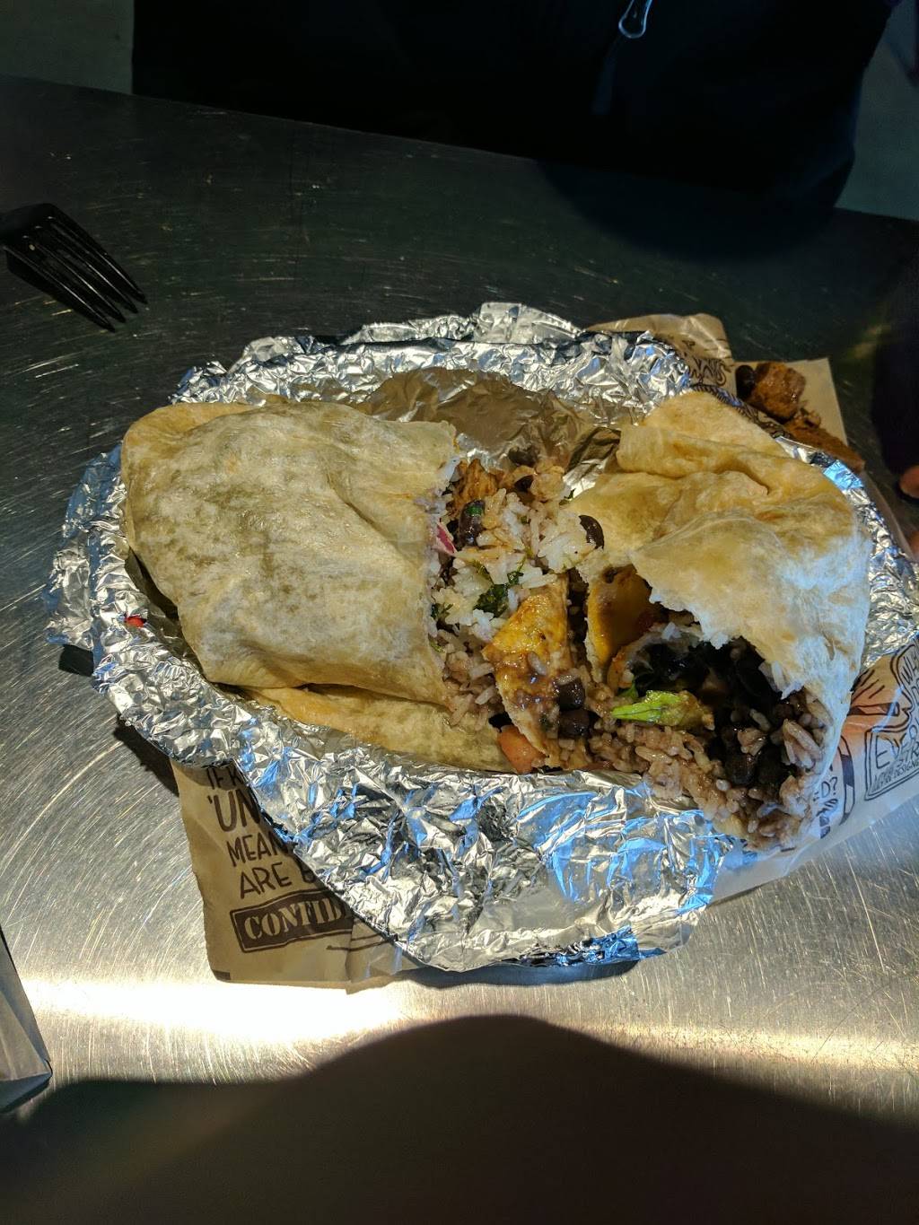 Chipotle Mexican Grill | restaurant | 35925 Detroit Rd Ste 115, Avon, OH 44011, USA | 4409379200 OR +1 440-937-9200