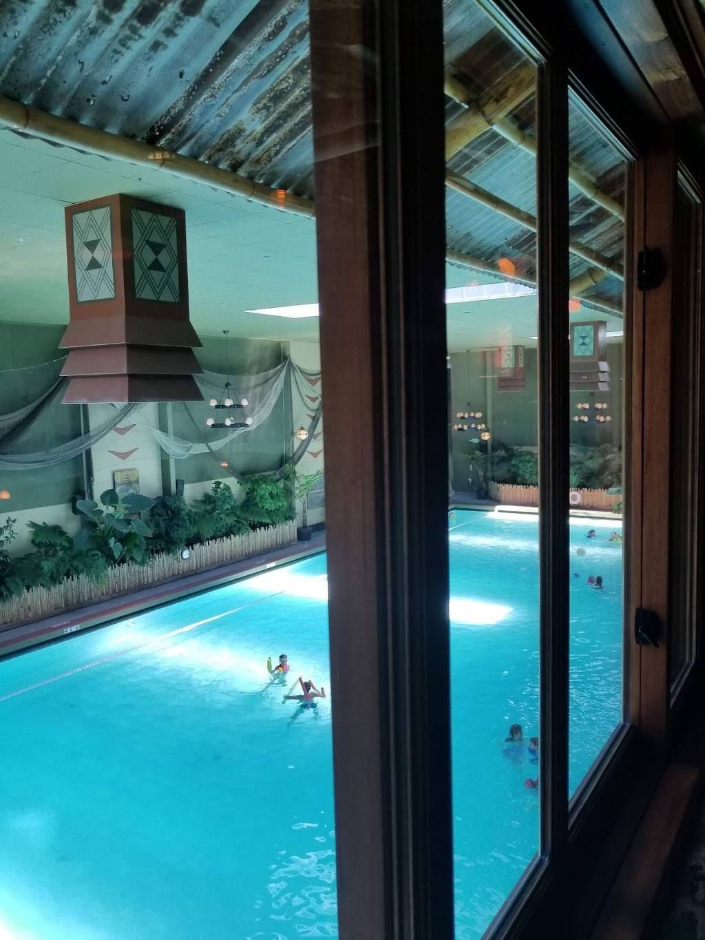 McMenamins Anderson School | restaurant | 18607 Bothell Way NE, Bothell, WA 98011, USA | 4253980122 OR +1 425-398-0122