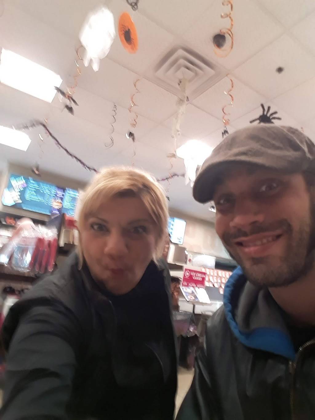 Dunkin Donuts | cafe | 10340 S Harlem Ave, Palos Hills, IL 60465, USA | 7089073622 OR +1 708-907-3622