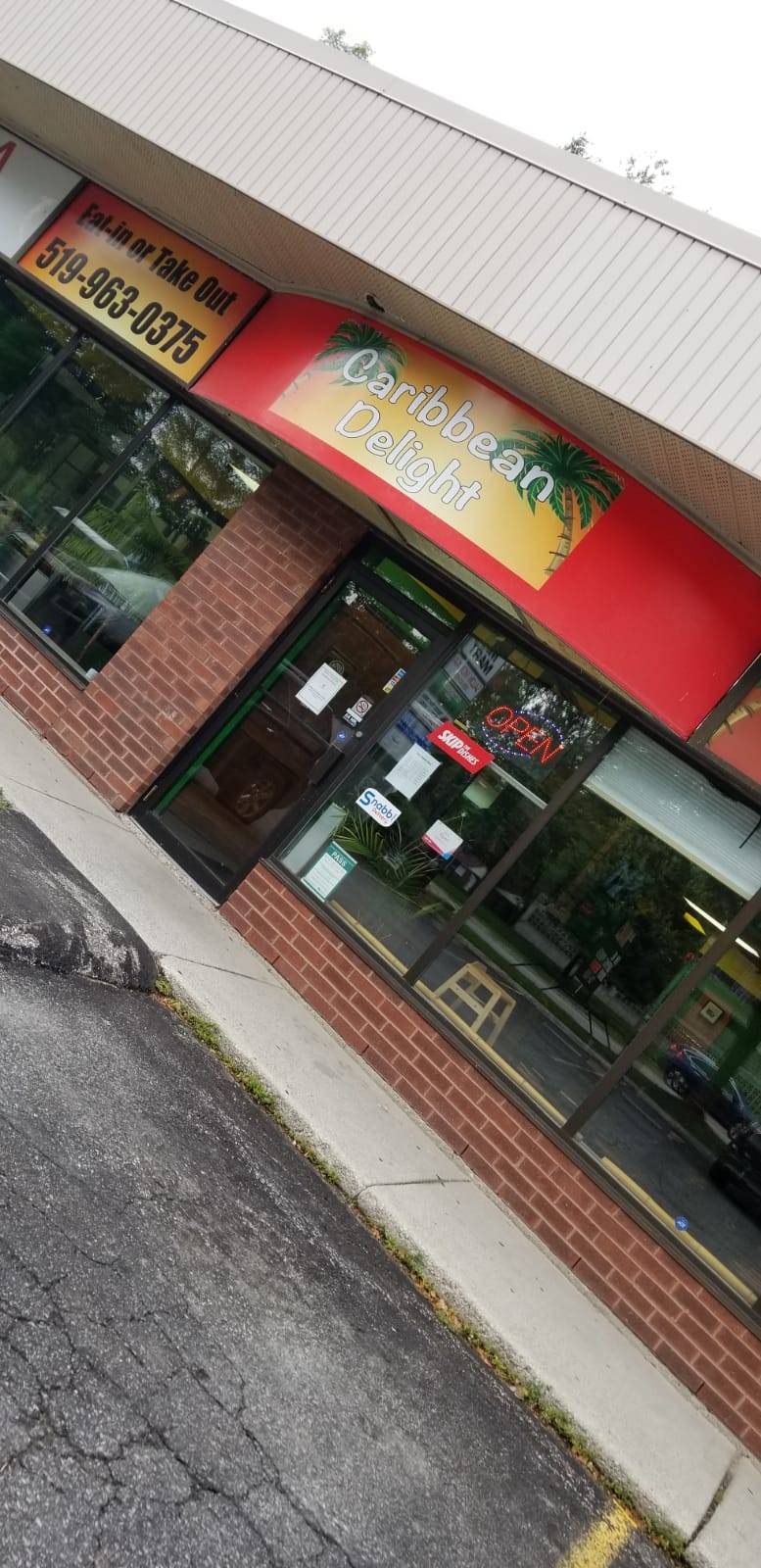 Roses Tree Of Life - Caribbean Delight | restaurant | 1225 Wonderland Rd N, London, ON N6G 2V9, Canada | 2266638178 OR +1 226-663-8178