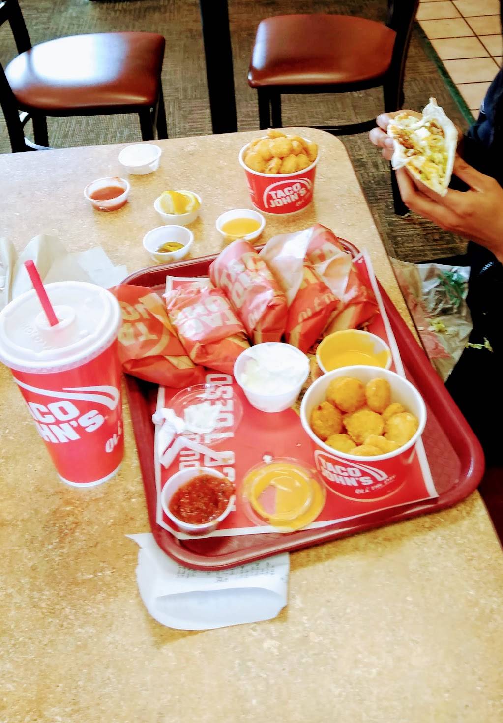 Taco Johns | restaurant | 1040 Madison Ave, Mankato, MN 56001, USA | 5073868226 OR +1 507-386-8226