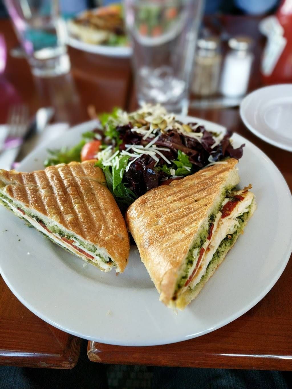 Z Cafe & Bar | cafe | 2735 Broadway, Oakland, CA 94612, USA | 5104512905 OR +1 510-451-2905