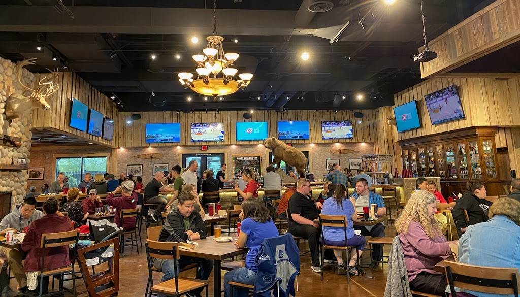 Bear Paw Bar & Grill | restaurant | 190 W Tudor Rd, Anchorage, AK 99503, USA | 9075638443 OR +1 907-563-8443