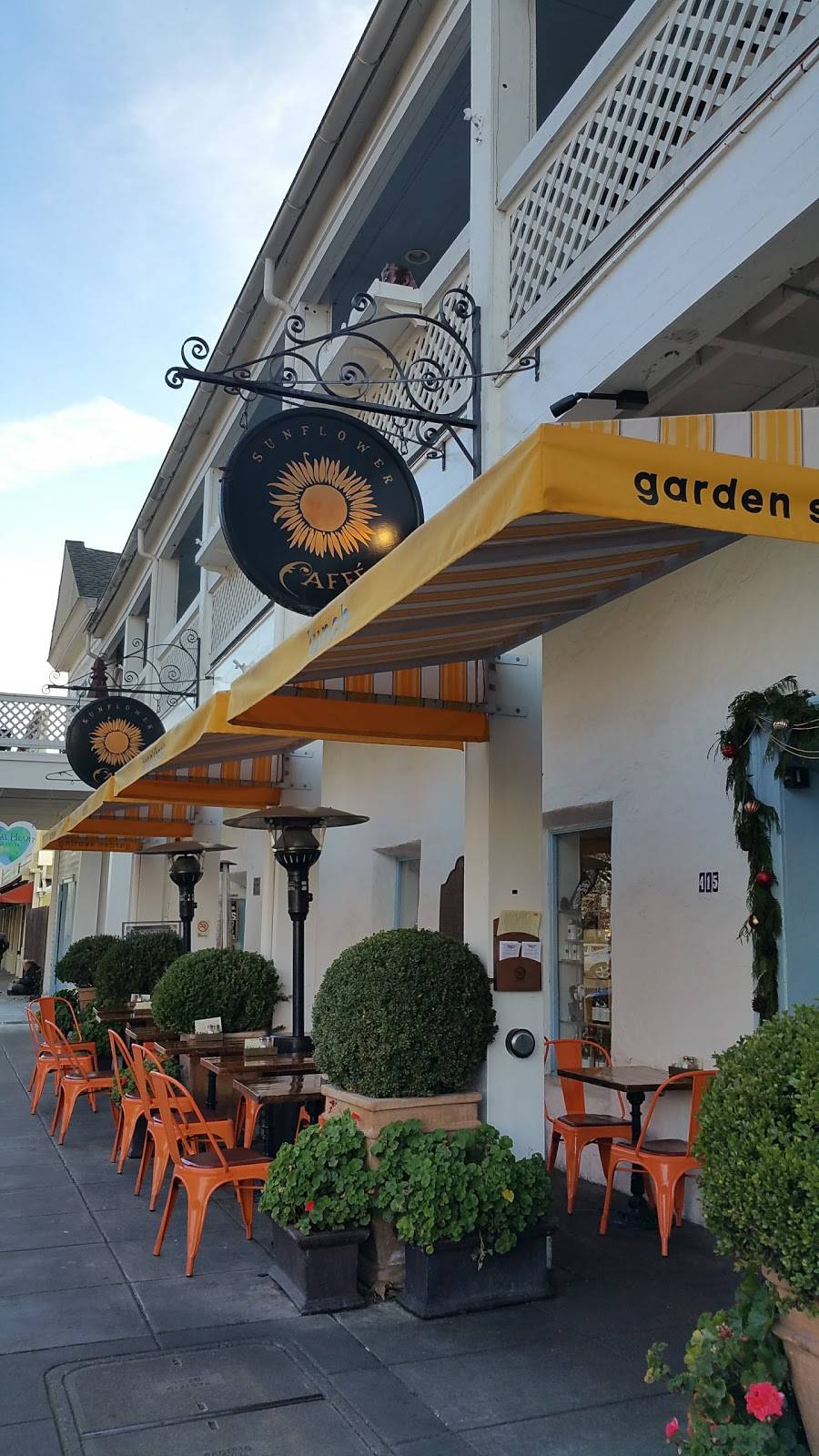 Sunflower Caffé | cafe | 421 1st St W, Sonoma, CA 95476, USA | 7079966645 OR +1 707-996-6645