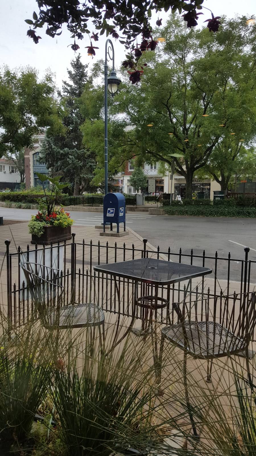 Keegans Specialty Seafood | Hyde Park | cafe | 2724 Erie Ave, Cincinnati, OH 45208, USA | 5133210181 OR +1 513-321-0181