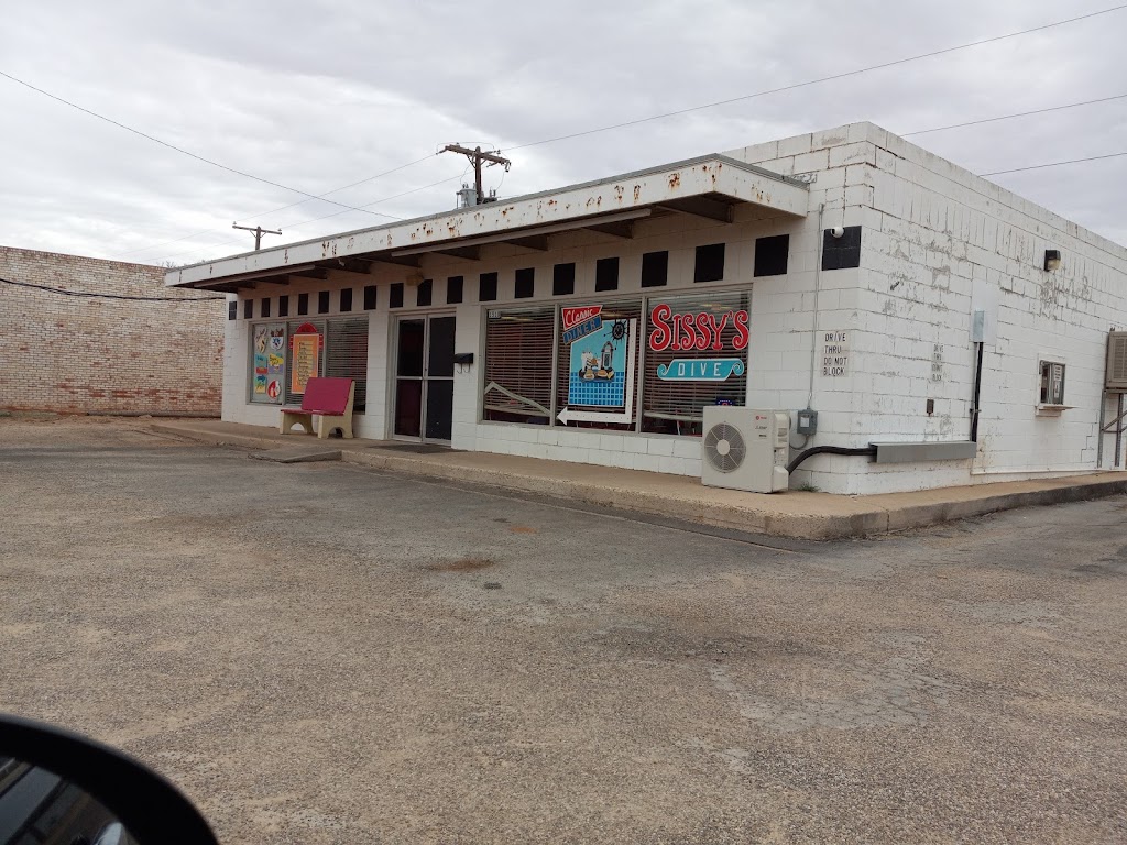 Sissys Dive | restaurant | 1510 Lubbock Hwy, Lamesa, TX 79331, USA | 8068707867 OR +1 806-870-7867