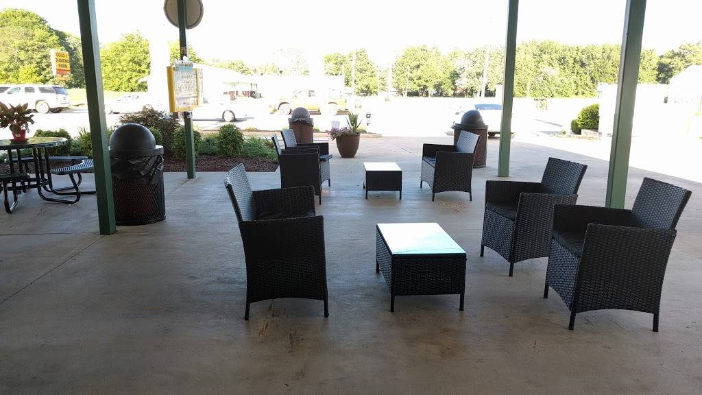 Sonic Drive-In | restaurant | 14171 Highway 231/431 North, Hazel Green, AL 35750, USA | 2568299845 OR +1 256-829-9845