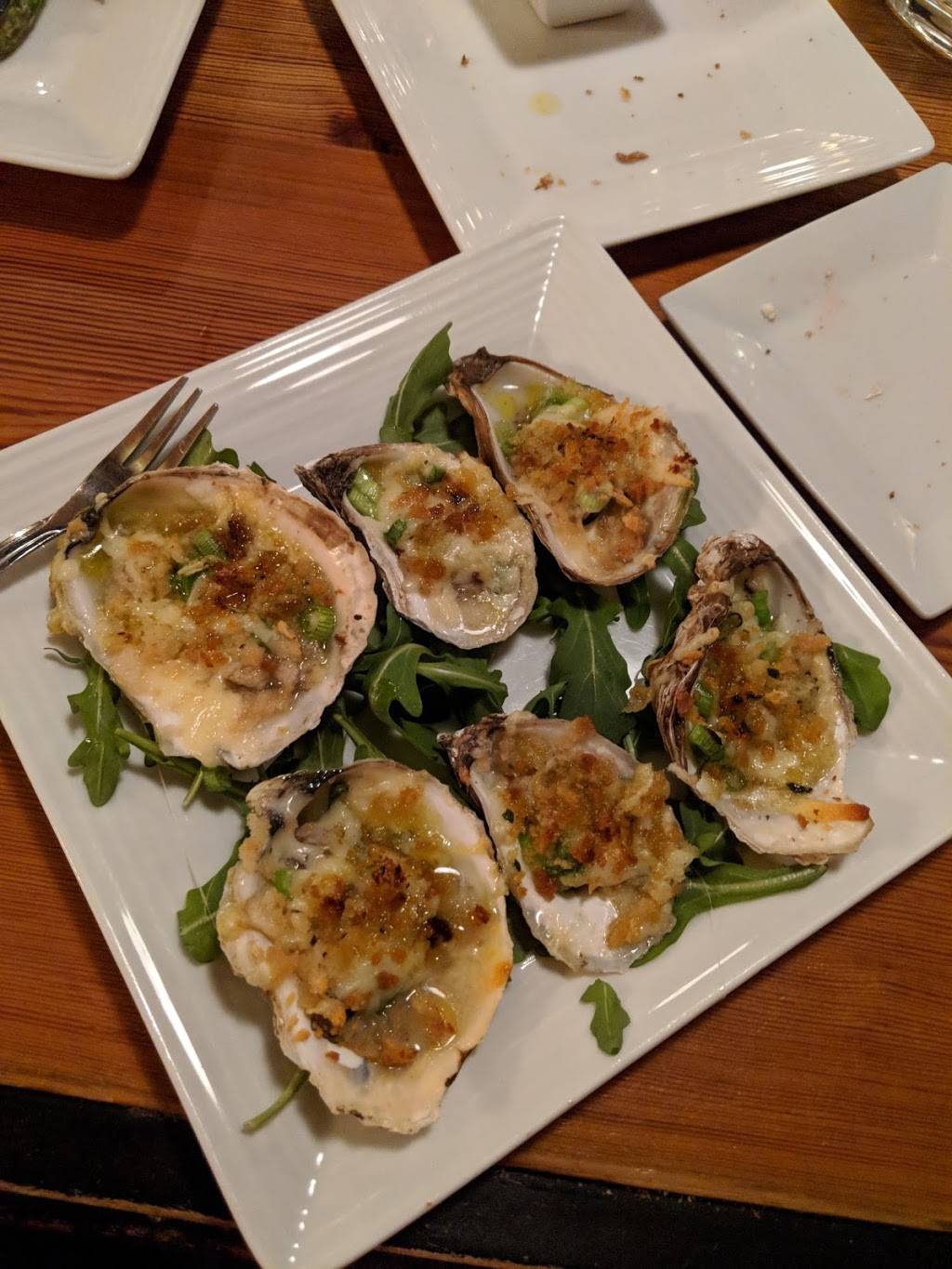 Grapes Wine Bar of Annapolis | restaurant | 1410 Forest Dr, Annapolis, MD 21403, USA | 4105715378 OR +1 410-571-5378