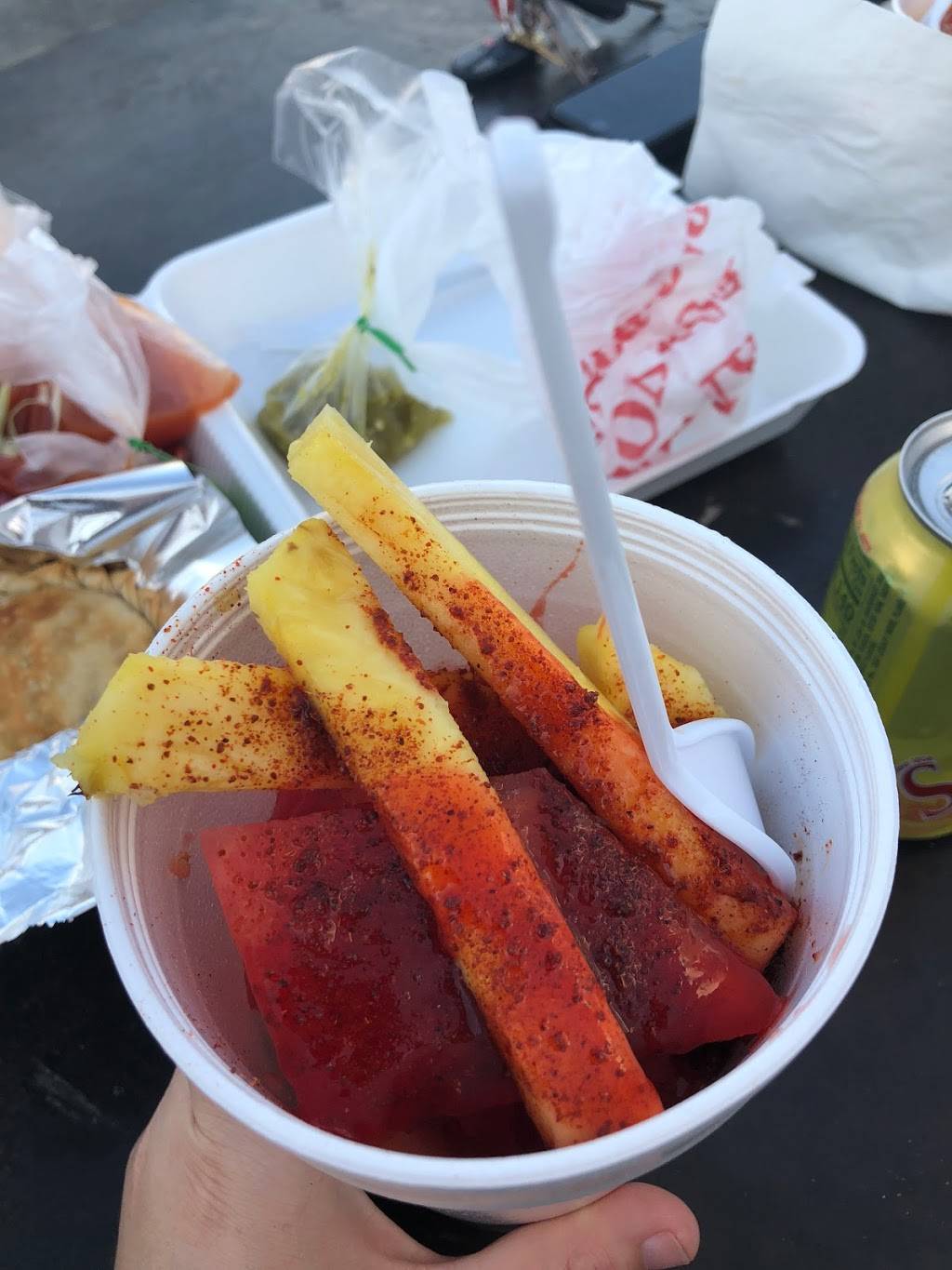 Tortas Ahogadas El Chivito | restaurant | 204 Crossroads Blvd, Balcones Heights, TX 78201, USA | 2103699638 OR +1 210-369-9638